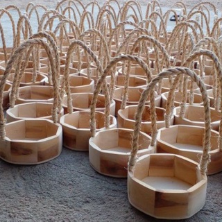 Kit com 20 cestas redondas de madeira modelo fechado tamanho 13cm