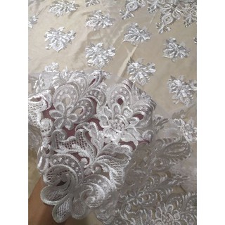 renda tule bordado em flores arabescas branco noiva 0.50cm x 1.35 larg