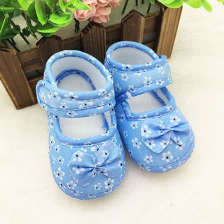 Sapato Infantil Com Sola Flexível E Laço Para Berço (2)