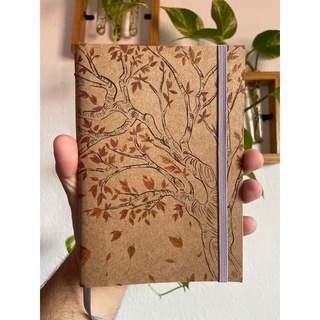 Sketchbook Caderno Arvore Com Folhas Secas Outono com Elástico e Marca Página