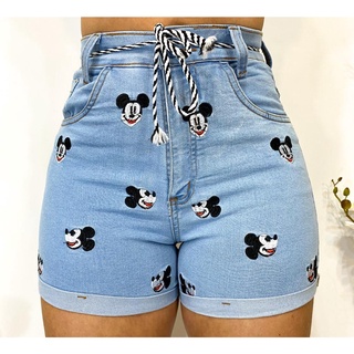 Short Jeans Feminino com cinto Mickey