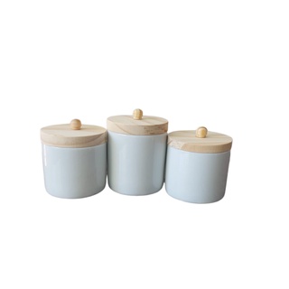 Kit Higiene Porcelana, Trio de Potes, 3 Peças Com Puxador Tampa em Pinus
