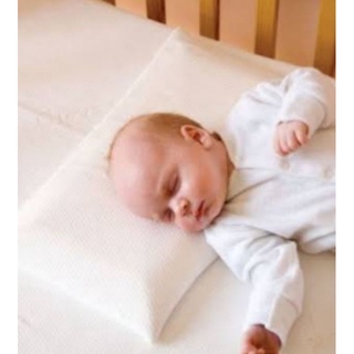 1 travesseiro de bebê