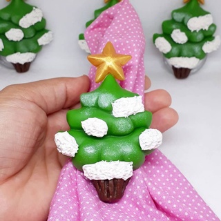 Porta guardanapo Árvore de Natal com neve em biscuit para mesa posta