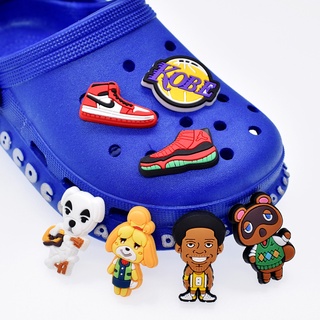 Kobe jibbitz Para Croc Bae Clog PVC charm Sneakers DIY Acessórios De Decoração Homens Meninos Crianças Em Estoque