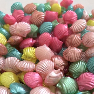 20 Miçanga Concha do Mar Furo Passante Colorida Candy Color Perolada Bijuteria Colar Pulseira Sereia Pulseirismo