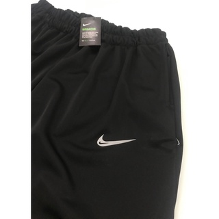 Calça Elastic Nike com Elastano Dri-Fit Refletivel