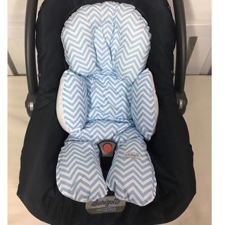 Almofada forro acolchoado para ajustar o bebê em aparelho bebê conforto, cadeirinha e carrinhos 70 cm x 40 cm produto lika baby (1)