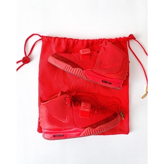 Nike Air Yeezy 2 Solar Vermelho Vermelho Pó Preto Coconut Marscher Kenye esportes sapatos sapatos casuais enviar um presente de casal para enviar amigos para enviar amigos