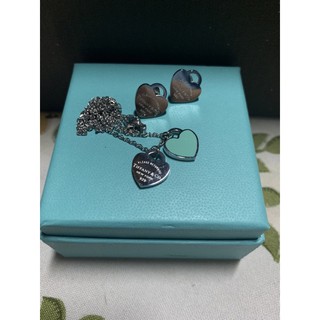 conjunto colar e brinco Tiffany duplo coração esmaltado acompanha sacolinha de veludo (2)