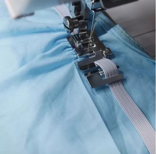 Sapata Pé Calcador Passar Elástico Em Maquina De Costura Domestica