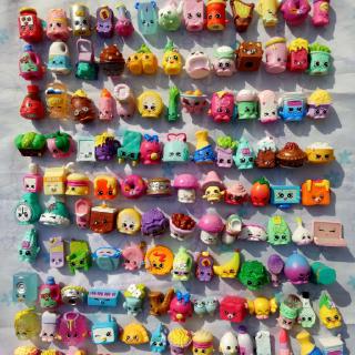 100 Pçs / Set Shopkins Temporada Dos Desenhos Animados Figura Modelo Brinquedos Aleatória Ultra Rara Frutas Estatueta Elf