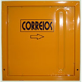 Caixa de correio lateral com mola amarela para grades ou portoes/ferramentas