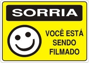 Placa De Advertência Sorria Você Está Sendo Filmado Segurança Casa Loja Comercio 25x20