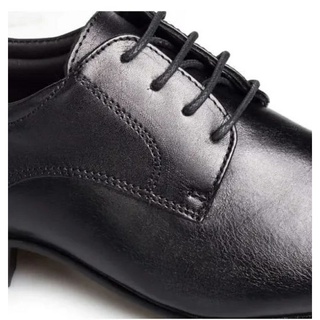1 Par Cadarco Redondo Encera Sapato Social tamanho 90 cm cor preto /branco/marrom