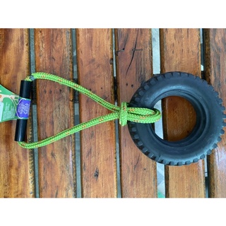 Brinquedo pneu de borracha com corda preto 🐶