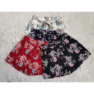 Shorts curto floral