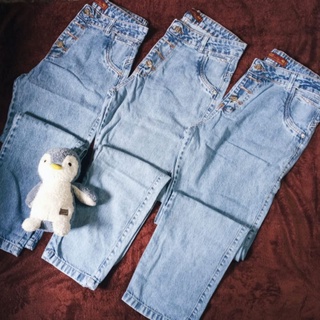 Calça Jeans Mom Boyfriend Cintura Alta Bolso Vazado (3)