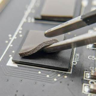 Thermal Pad Térmica 10mmX10mmX1mm 25 Pçs Para Consoles GPU (4)