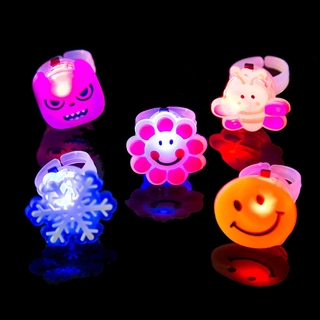 5 Pç / Conjunto Anéis Luminosos Estrelas / Brinquedo Infantil Brinquedo Flash LED De Desenho Que Brilha No Escuro (2)