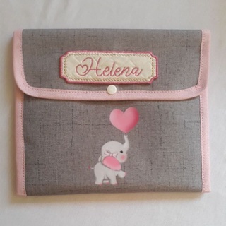 Porta fralda,lenço umedecido e pomada. Necessarie do bebê personalizada com nome bordado.