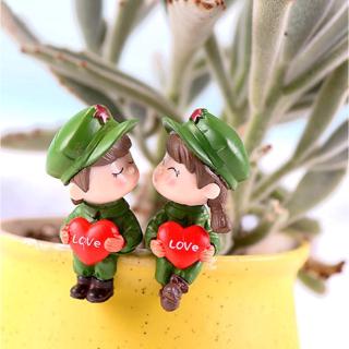 2 Pçs / Set Amor Bonito Soldado Casal Miniatura Paisagem Ornamentos Jardim Bonsai Casa De Bonecas Decorações
