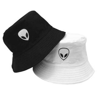 Bone Chapéu Bucket Hat New Cap Alien Preto ou Branco