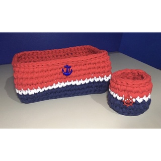 Kit Porta Fraldas e Porta Escova de Cabelos Marinheiro Vermelho Branco e Azul Marinho - cesto de Crochê (3)