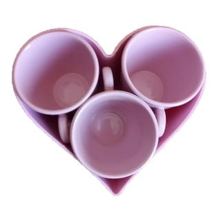 Kit pratinho coração Rosa + 3 xicaras de café 50ml Acrilico/Plastico 5cm altura por 6cm diametro (pequena) Rosas (1)