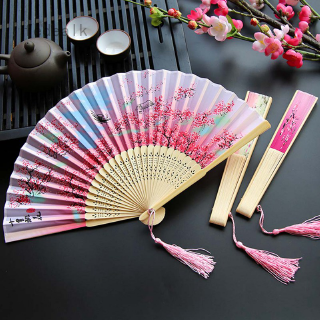 Ventilador De Mão Dobrável Estilo Vintage De Bambu Com Estampa De Flores Para Festa/Verão (1)