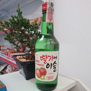 Soju sabor morango 360ml (Bebida alcoólica coreana) Chumchurum