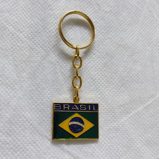Chaveiro Bandeira do Brasil Metal Dourado com Brasil Escrito acima