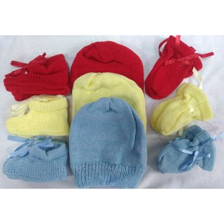 kit touca, luva e sapatinho em tricot. (1)