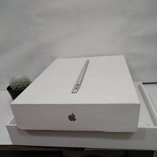 CAIXA Apple MacBook Air (6)
