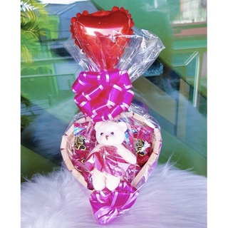 cesta coração de chocolate bombons presente para mãe namorada esposa amiga madrinha tia avo