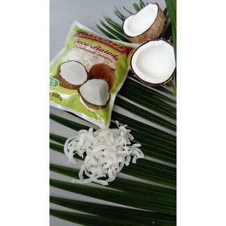 Coco ralado fita pacote de 500 g 100% natural, sem extração do leite e sem adição de açúcar.