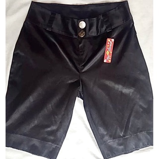 Bermudas femininas semi-novas e usadas bazar desapego brecho longa jeans curta