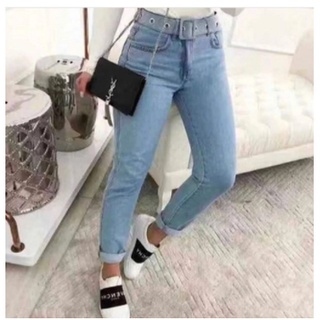 Calça Jeans MOM acompanha cinto Sem elastano Estilosa