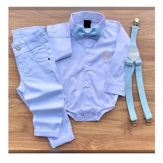 Roupa Menino Bebê Tema Batizado Body Manga Longa Branco Calça Color Branco Suspensório e Gravata Azul Claro (2)