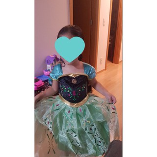 Vestido de Princesa Verde Anna sem Costura com Bordado de Flor (9)