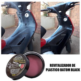 Pasta Revitalizadora de Plásticos Batom Black 118g Devolve a cor Natural dos plásticos